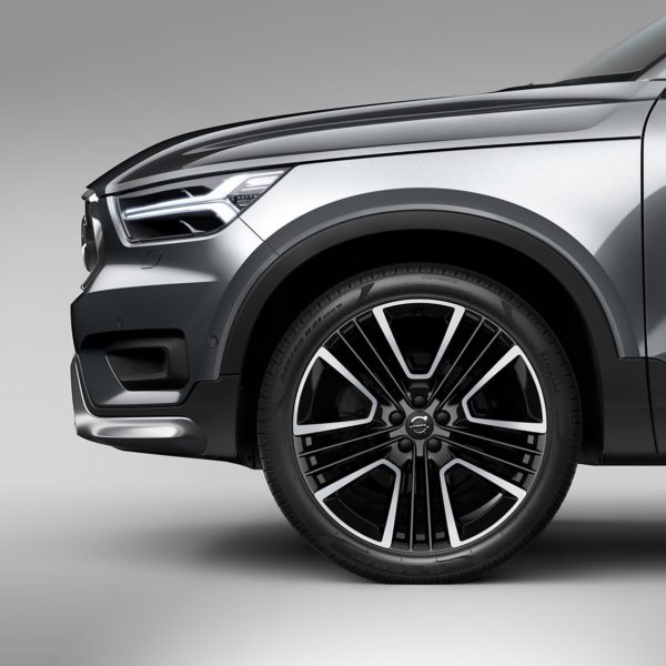 Pros and Cons of the Volvo XC40: