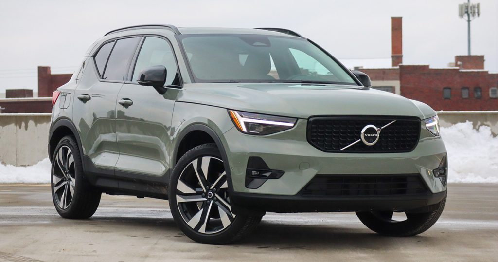 Pros and Cons of the Volvo XC40: